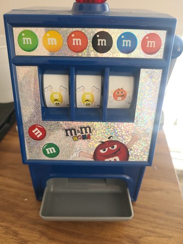 M slot machine - &,
